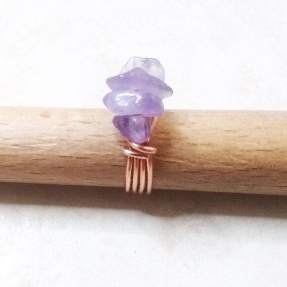 🍂🍁🍃 3/$25!!!  Sz4 Copper & Amethyst Chip Cluster Ring - Handmade Wire Ring - Picture 1 of 9